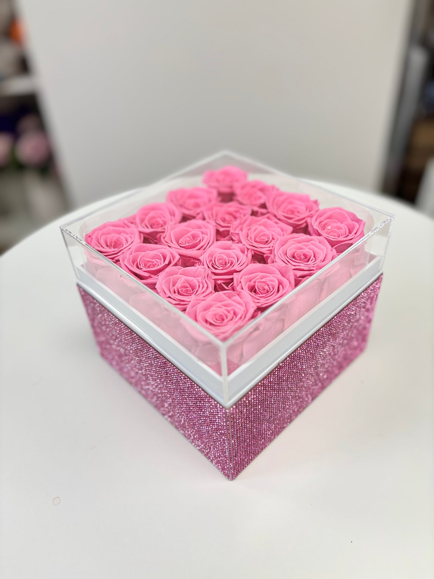 16 Preserved Roses Glitter Box