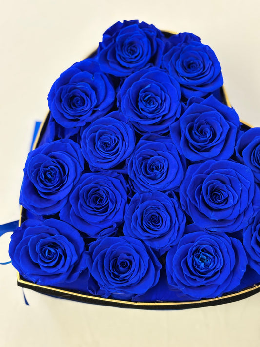 16 Preserved Roses Heart