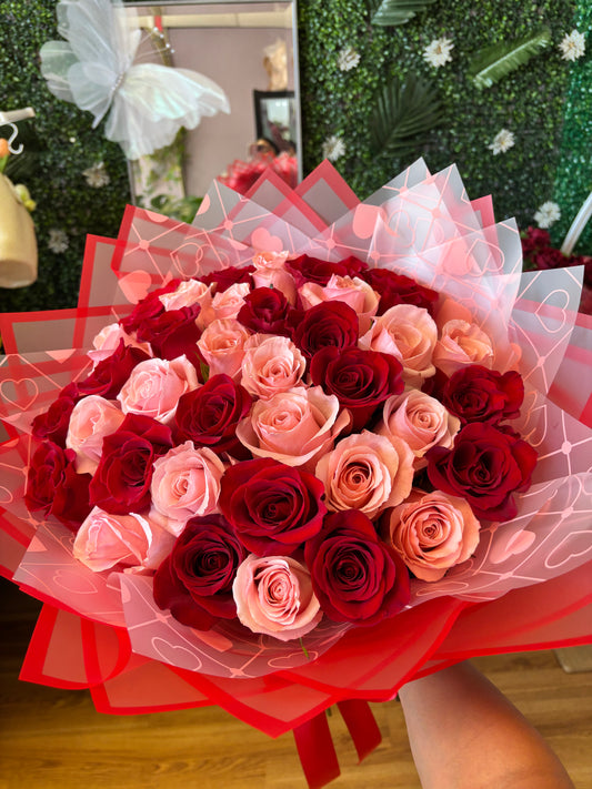 Pink & Red Roses Bouquet