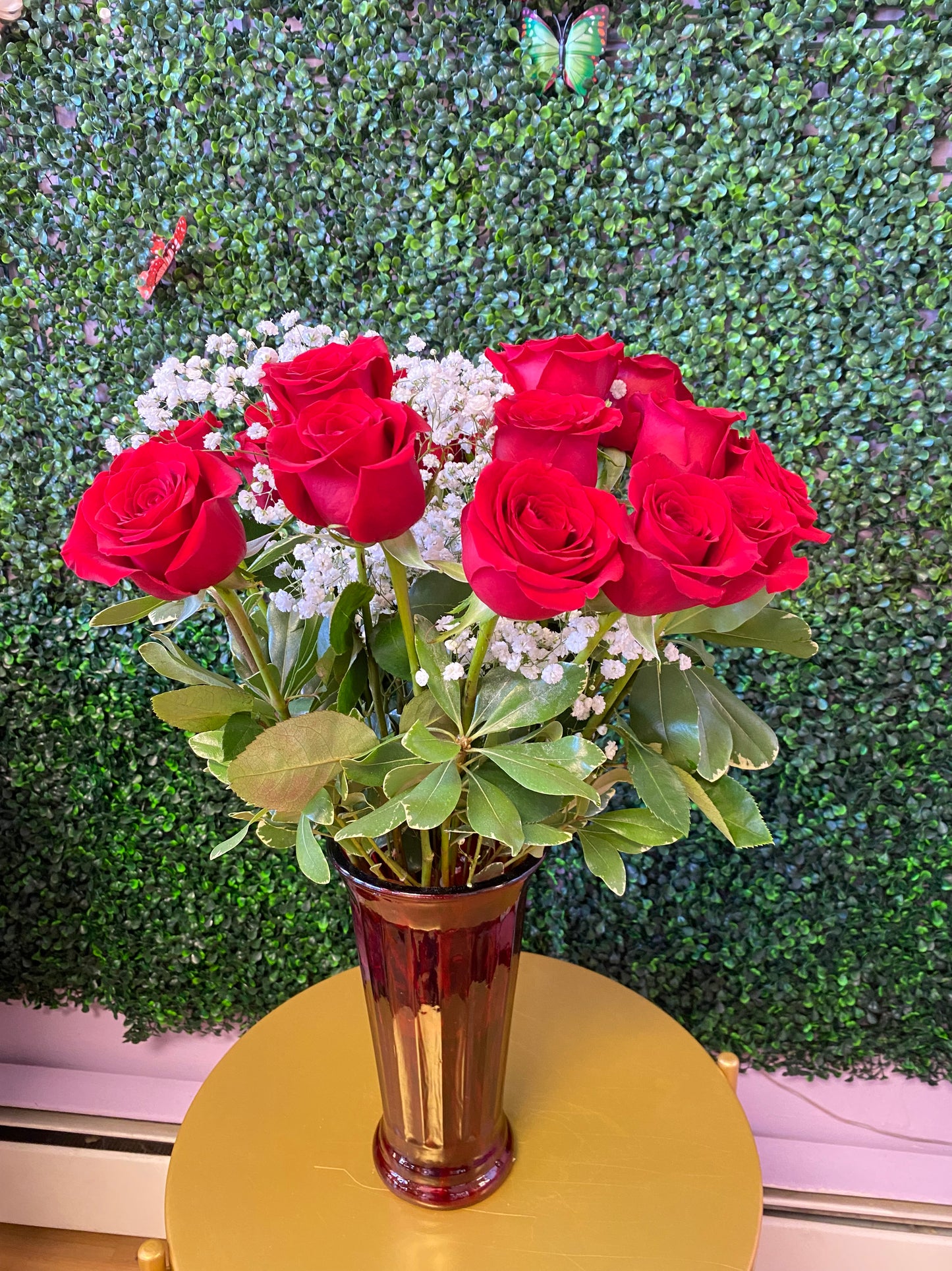 Long stem red roses