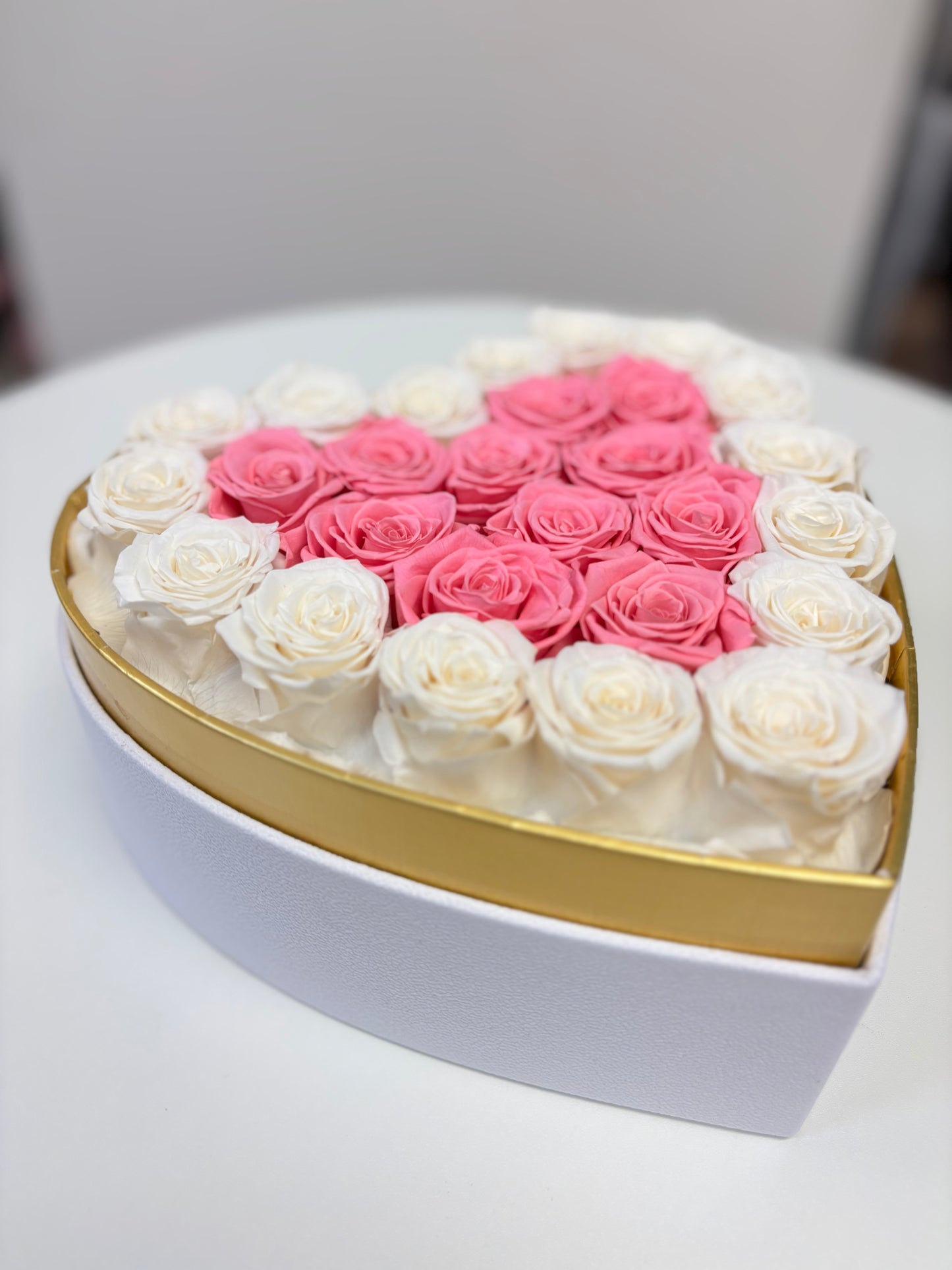 27 Preserved Roses Heart