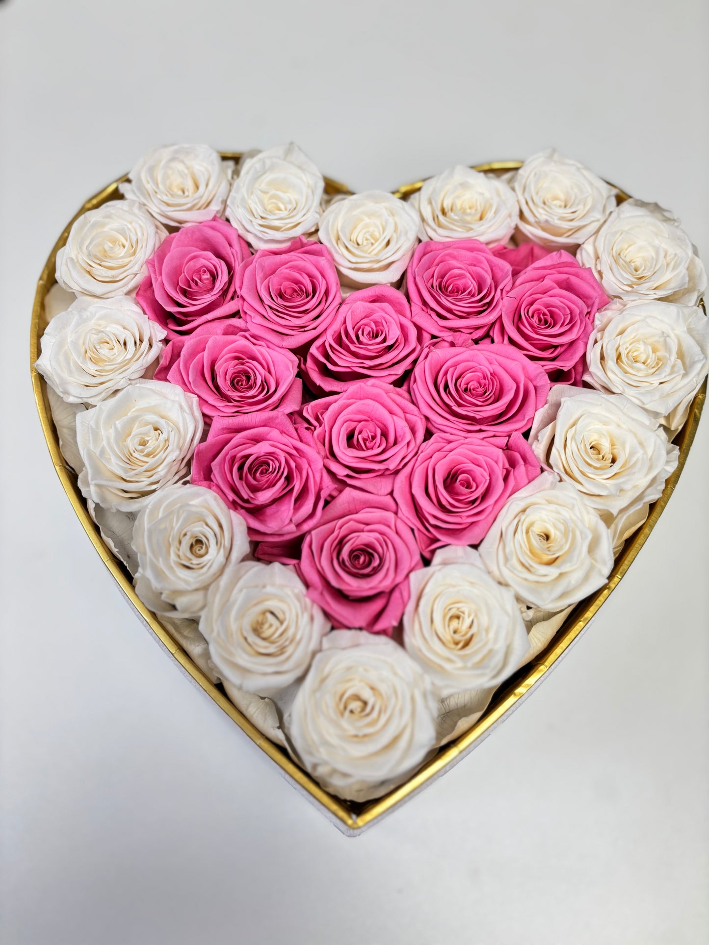 27 Preserved Roses Heart