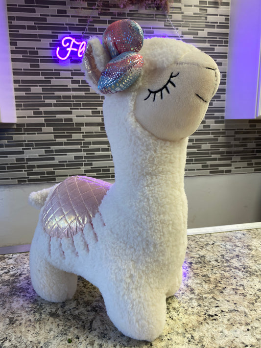 Pink llama